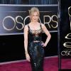 Nicole Kidman não economizou no brilho no vestido escolhido para o Oscar. A atriz usou um L'Wren Scott
