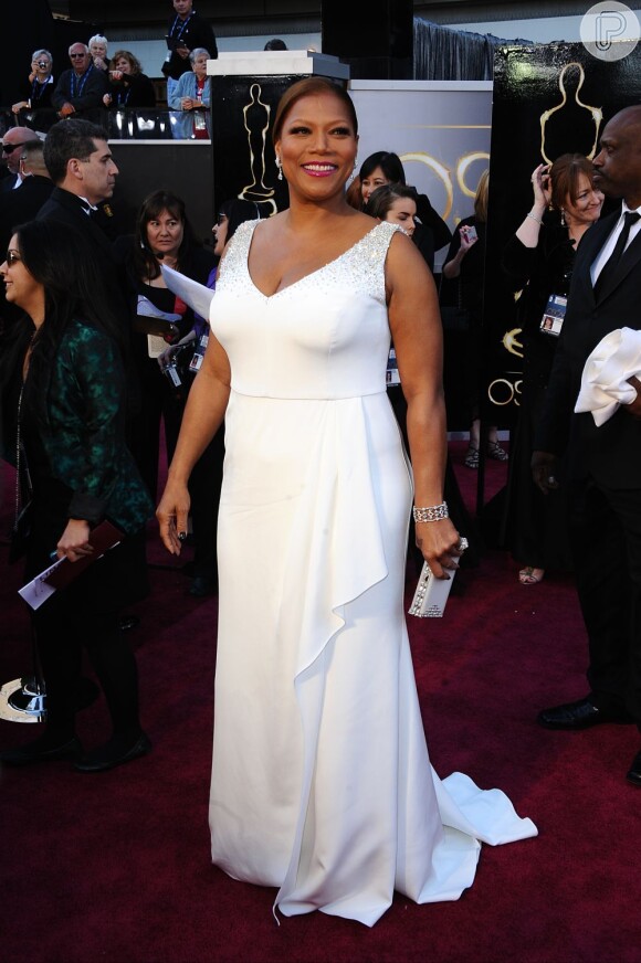 Queen Latifah escolheu um vestido Badgley Mischka para ir ao Oscar