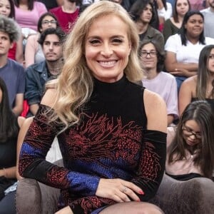 Angélica falou sobre sua intimidade com Luciano Huck no programa 'Altas Horas' deste sábado, 4 de janeiro de 2020