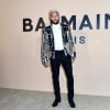 Neymar apostou em um jaqueta com espelhos da coleção inverno 2020 da Balmain