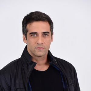 Nos próximos capítulos da novela 'Amor Sem Igual', Miguel (Rafael Sardão) flagra Poderosa (Day Mesquita) e Hugo (José Victor Pires) no quarto