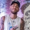 Neymar tem boa relação com a ex, Carol Dantas, e sua família