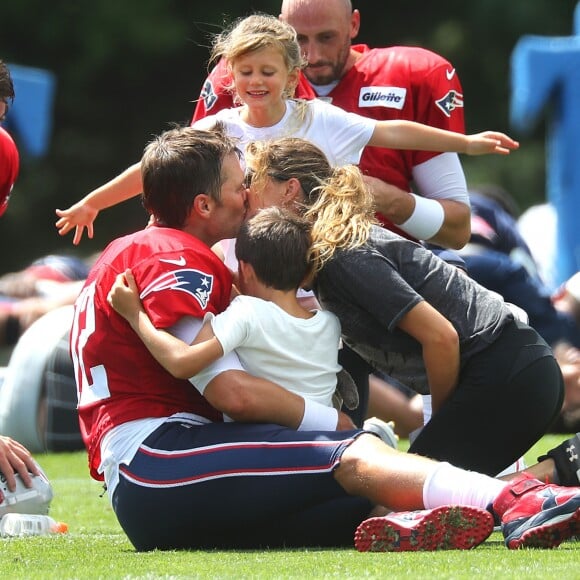 Gisele Bündchen mostra foto com marido no Valentine's Day e reação dele encanta fãs nesta sexta-feira, dia 14 de fevereiro de 2020