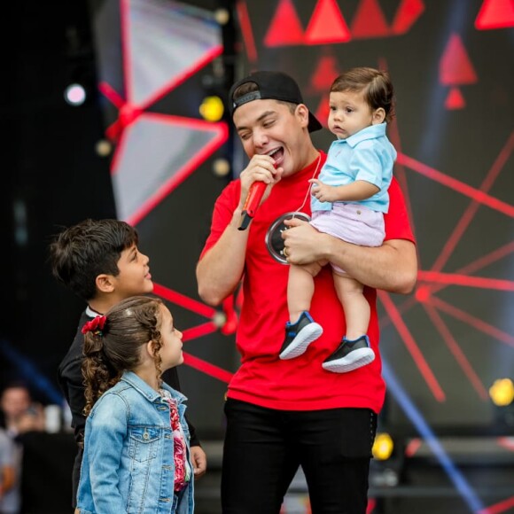Wesley Safadão passa mais tempo ser ver os filhos no Carnaval