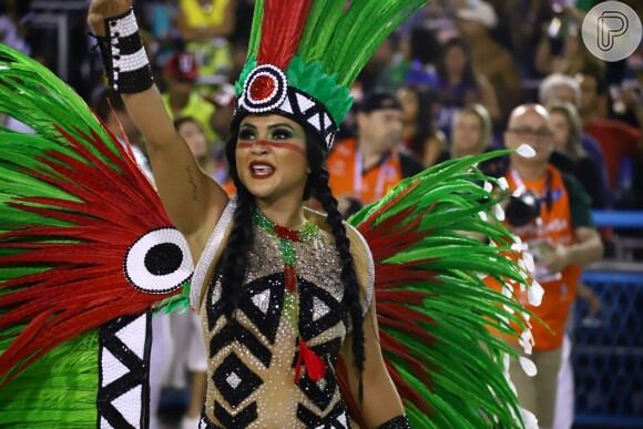 Mileide Mihaile veio com fantasia de índia no desfile de carnaval da Grande Rio: 'Tenho os traços e gosto de ser comparada a essa força'