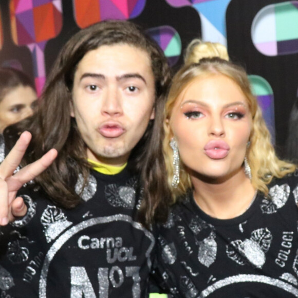 Luísa Sonza e Whindersson Nunes curtem camarote de carnaval no Rio de Janeiro, em 24 de fevereiro de 2020.