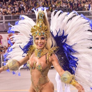 Tati Minerato estreou como musa da Águia de Ouro, escola campeã do carnaval 2020 em São Paulo: 'Fui pé quente!'