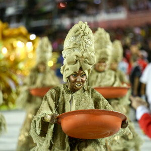 Campeã do Carnaval do Rio de Janeiro, a Viradouro homenageou o grupo baiano As Ganhadeiras de Itapuã