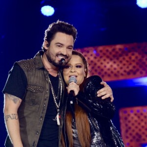 Fernando Zor foi chamado de 'Christian Grey' por Maiara e respondeu com bom-humor: 'Isso porque vocês não viram o jeito que acordei ela hoje!'