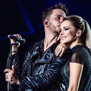 Sandy deixou comentário emocionado na foto compartilhada por Junior Lima