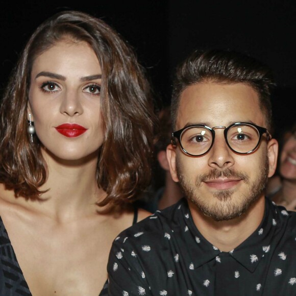 O cantor Junior Lima e a empresária Monica Benini viajaram para a Polinésia Francesa para renovar os votos de casamento