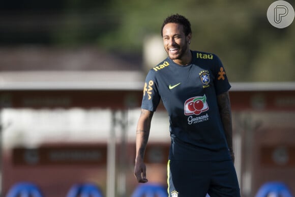 Neymar também decidiu alertar os fãs na web sobre a importância de ficar em casa
