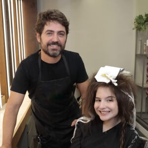 Sophia Valverde fez a mudança de visual com Jackson Nunes