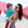 A atriz Isis Valverde vai se isolar em casa com o filho, Rael, de 1 ano