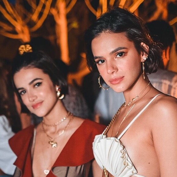 Amiga de Manu Gavassi, Bruna Marquezine reforçou torcida pela cantora no 'BBB20' e afirmou: 'Me decepcionei um pouco com coisinhas que o Babu disse'