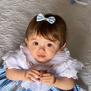 Filha de Thaeme Mariôto, Liz completou 11 meses neste sábado, 21 de março de 2020