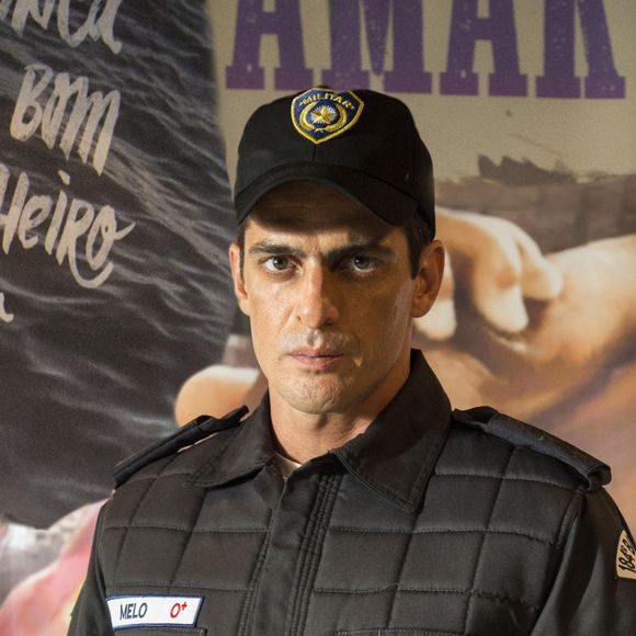 Último capítulo da novela 'Malhação - Toda Forma de Amar': Marco Rodrigo (Julio Machado) pressiona Rugieri (Ricardo Martins) sobre paradeiro de Rita (Alanis Guillen). 'Major, a menina morreu, não me pergunta como sei disso, só esquece', diz