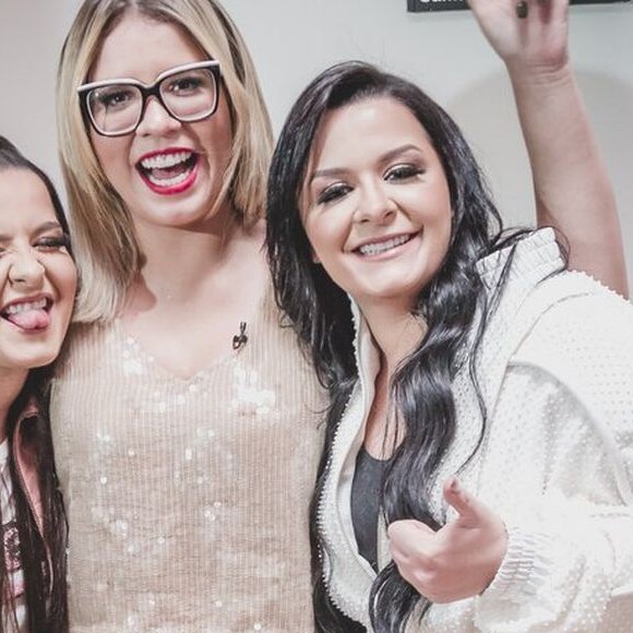 Marília Mendonça quebra recorde e manda recado para Maraisa em live nesta quarta-feira, dia 08 de abril de 2020