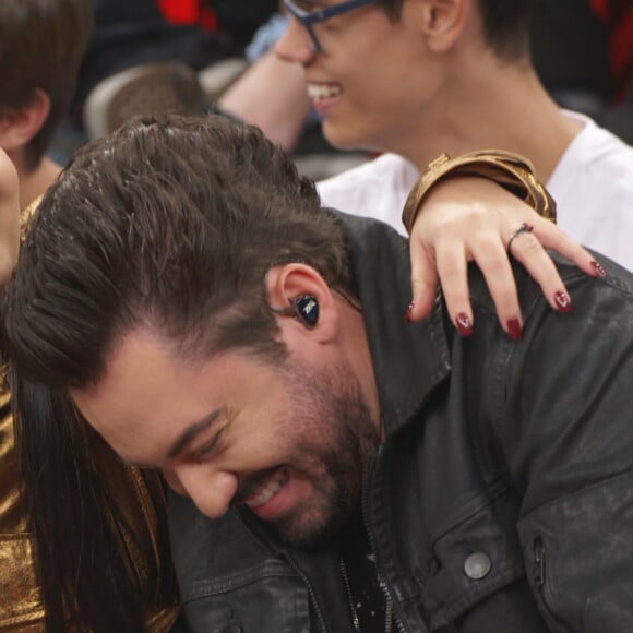 Fernando Zor colocou uma música nas alturas para acordar Maraisa e Fabricio