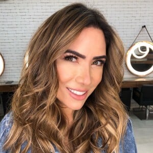 Patrícia Abravanel disse que filho desistiu da amamentação: 'Quando ele estava com 2 meses e 20 dias, ele não quis mais. Ficava muito bravo comigo, era uma guerra'