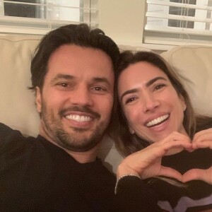 Marido de Patrícia Abravanel, Fabio Faria faz homenagem ao filho Senor: 'Parece que ele nasceu ontem e já está engatinhando pela casa e quase andando'