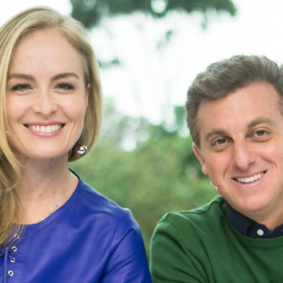 Luciano Huck tem cabelo cortado por Angélica e filho opina sobre visual nesta quinta-feira, dia 16 de abril de 2020