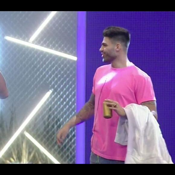 Hariany Almeida e DJ Netto estão namorando