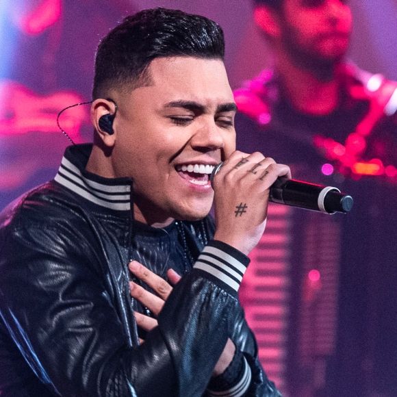 Felipe Araújo está há 3 meses sem ver o filho de 1 ano, Miguel