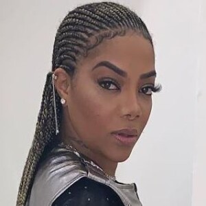 Ludmilla aconselhou quem está solteiro e querendo namorar, durante live