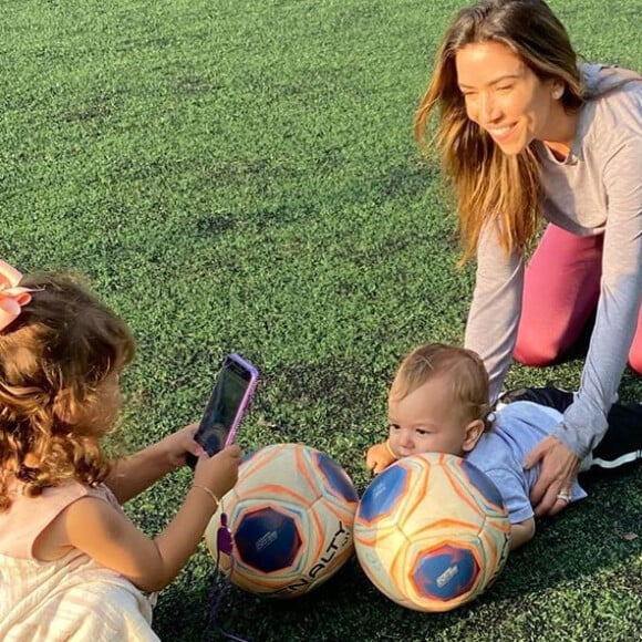 Patricia Abravanel compartilha com frequência momentos dos filhos, Pedro (de 5 anos), Jane (de 2) e Senor (de 1)