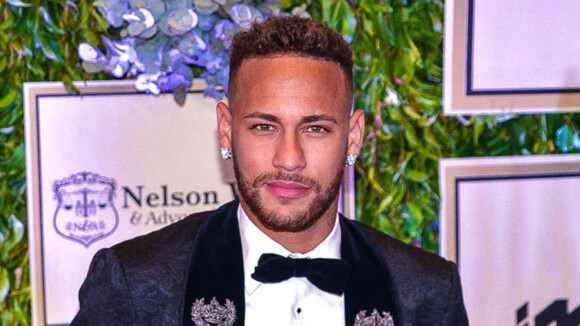Neymar faz comentário inusitado em foto de blogueira e web zoa: 'Que cantada'