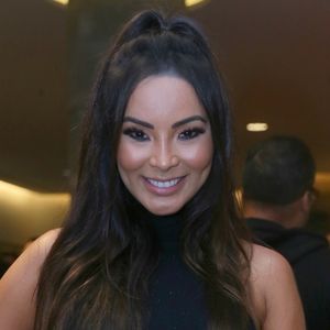 Carol Nakamura admite dificuldade de ensinar atividades escolares ao filho caçula, Wallace, em casa