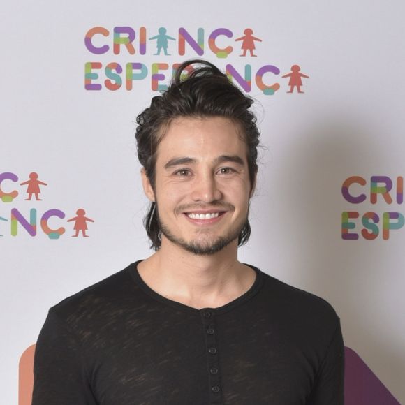 Tiago Iorc afirmou que o escritório que cuida da carreira de Anavitória e que já administrou sua carreira também, agiu de má-fé com ele