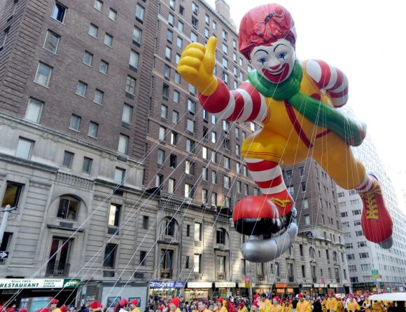 Balões enfeitam ruas de NY