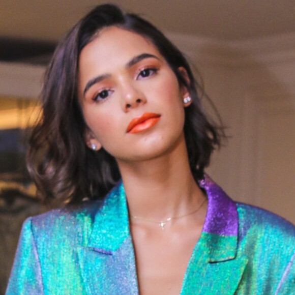 Bruna Marquezine se incomoda com discussão entre fãs na web: 'Eu não sou mãe de ninguém não e ninguém é santo'