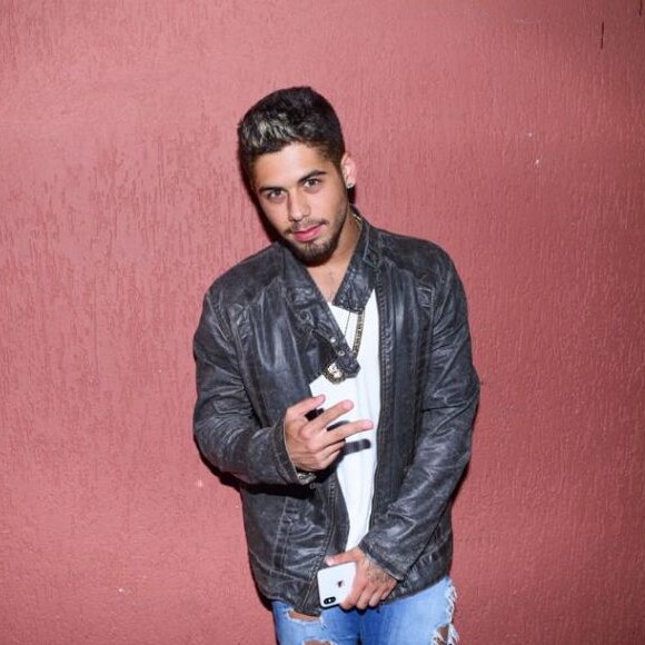 Zé Felipe teria dado buquê de flores para a influenciadora Virgínia Fonseca