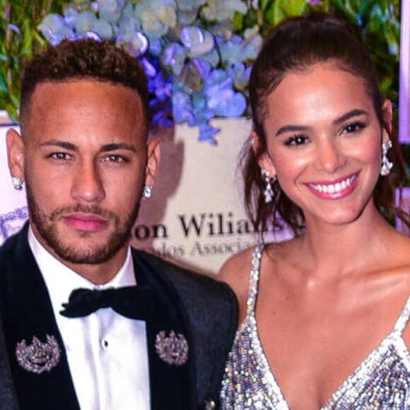 Bruna Marquezine namorava Neymar em 2013
