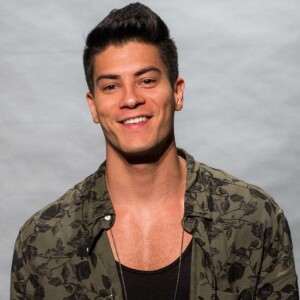 Traições de Arthur Aguiar agitam fim de semana de Bruna Marquezine, Giovanna Lancellotti e mais