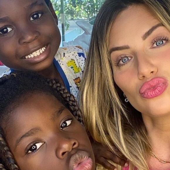 Giovanna Ewbank flagra filho, Bless, praticando esporte: 'Basquete ninja'. Vídeo!