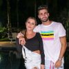 Arícia Silva namorou com DJ Netto após deixar 'A Fazenda', em 2019. O ex-peão vive relacionamento com a influenciadora Hariany Almeida atualmente