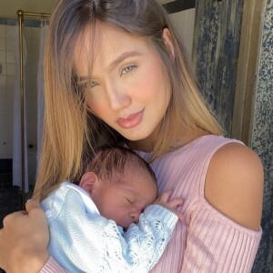 Biah Rodrigues comenta processo de adaptação do filho, Theo