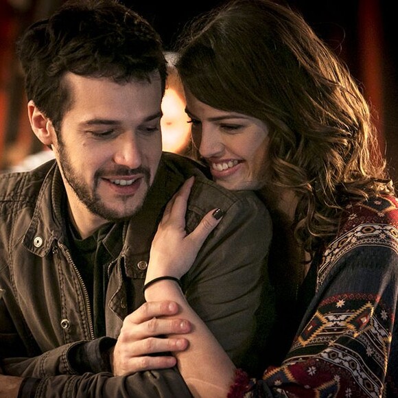 Na novela 'Haja Coração', Camila (Agatha Moreira) teve final feliz com Giovanni (Jayme Matarazzo) depois que a jovem o salvou de sequestro de Bruna (Fernanda Vasconcellos)