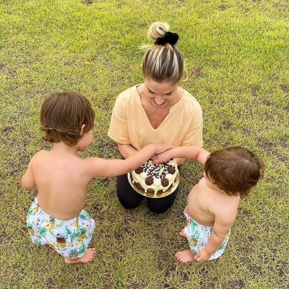 Andressa Suita organizou uma festa em casa para comemorar o segundo aniversário de Samuel, seu 2º filho com Gusttavo Lima