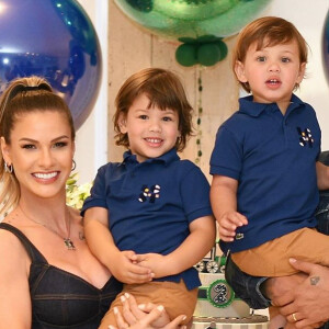 Andressa Suita e Gusttavo Lima celebram 2 anos de Samuel com festa em casa. Veja fotos de comemoração nesta sexta-feira, dia 24 de julho de 2020