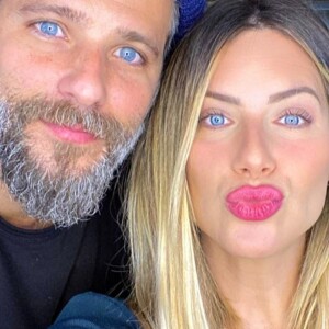 Giovanna Ewbank exibe foto do 3º filho e faz comparação