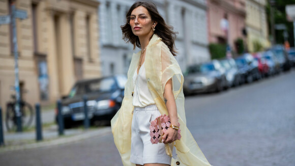 Lingerie como roupa: inspire-se nas famosas e veja como adotar a tendência, Moda & Beleza