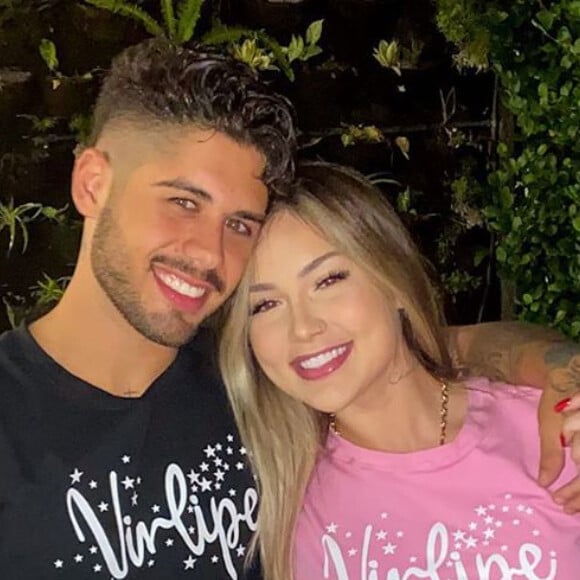 Zé Felipe ganhou surpresa da namorada, Virgínia Fonseca, ao festejarem 1 mês de namoro