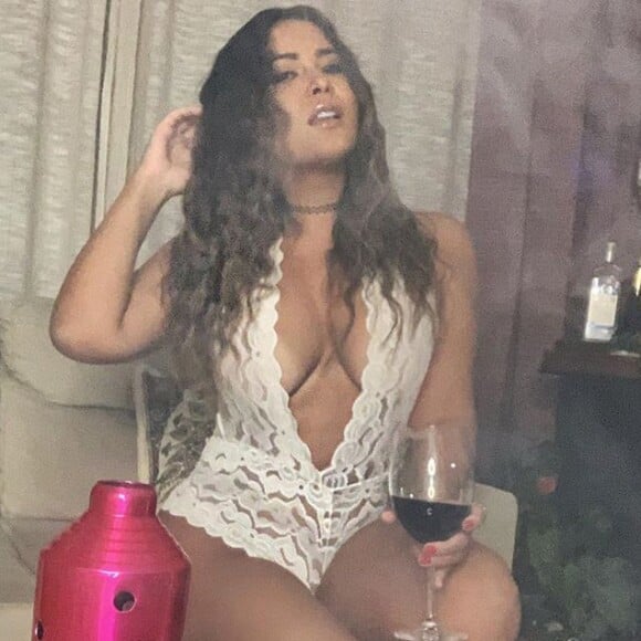 Geisy Arruda é adepta de looks ousados