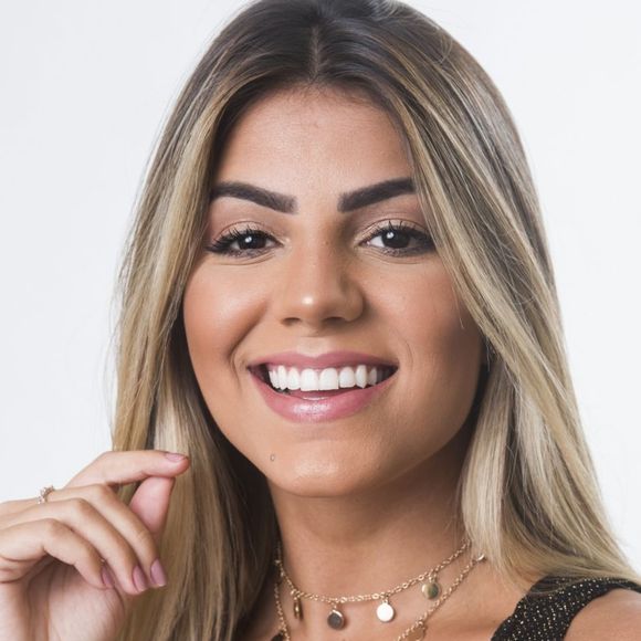 Hariany Almeida admitiu que teria outras atitudes atualmente no 'BBB' ou em 'A Fazenda'