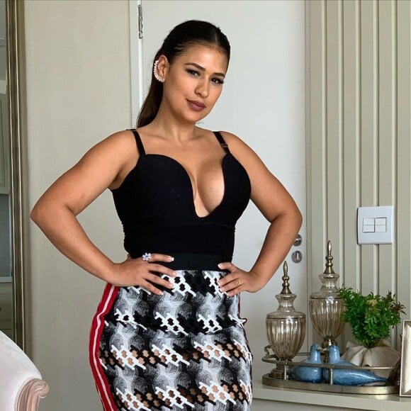 Simone assumiu que demorou a engravidar por medo de engordar